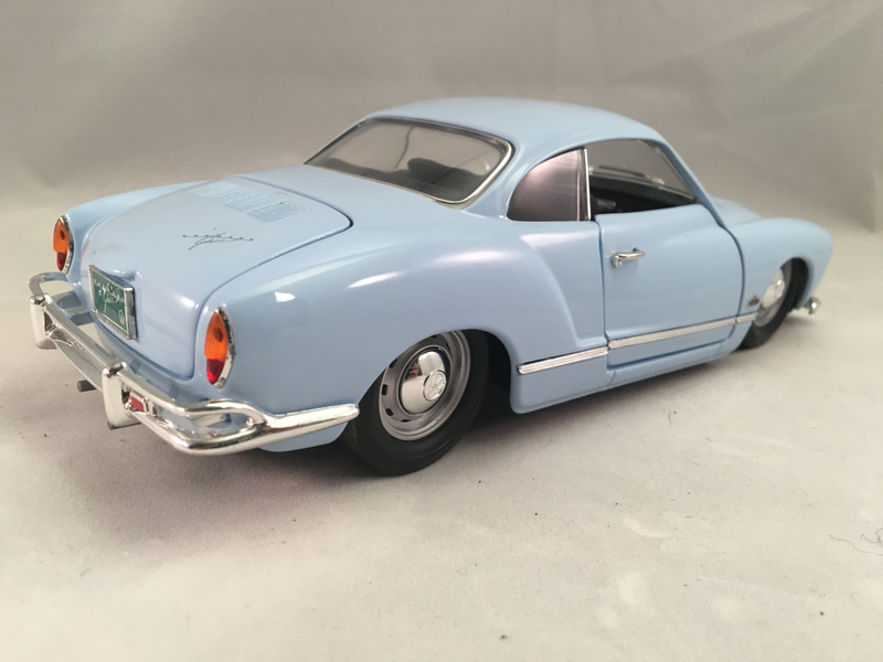 Illustration for article titled Tuetonic Tuesday: Karmann Ghia edition